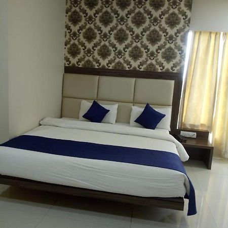 Mnr Resort Pipariā Esterno foto